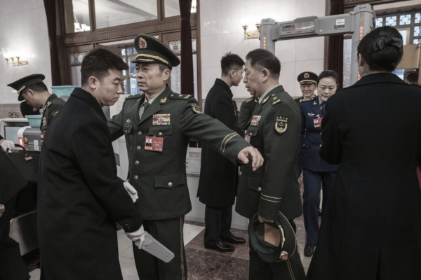 11委员缺席中共人大常委会 多名上将疑出事