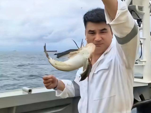 年薪几十万！海员：如果重来，打死不上船