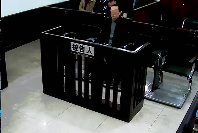 410天酒店记录，“美女处长”如今怎样了