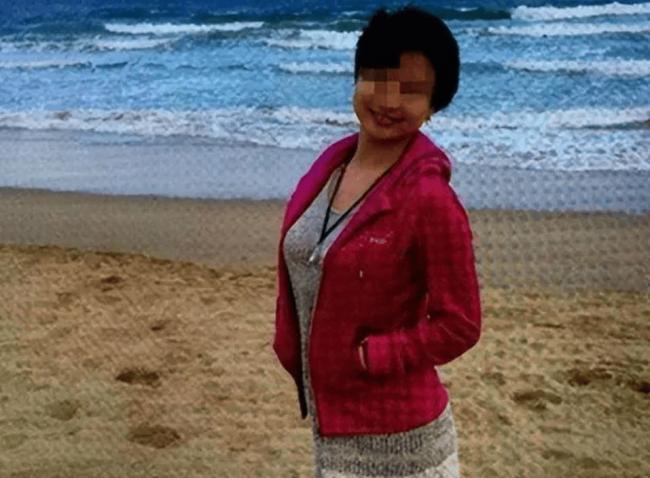 2014年一家四口在华山跳崖，留下2个月大的女儿