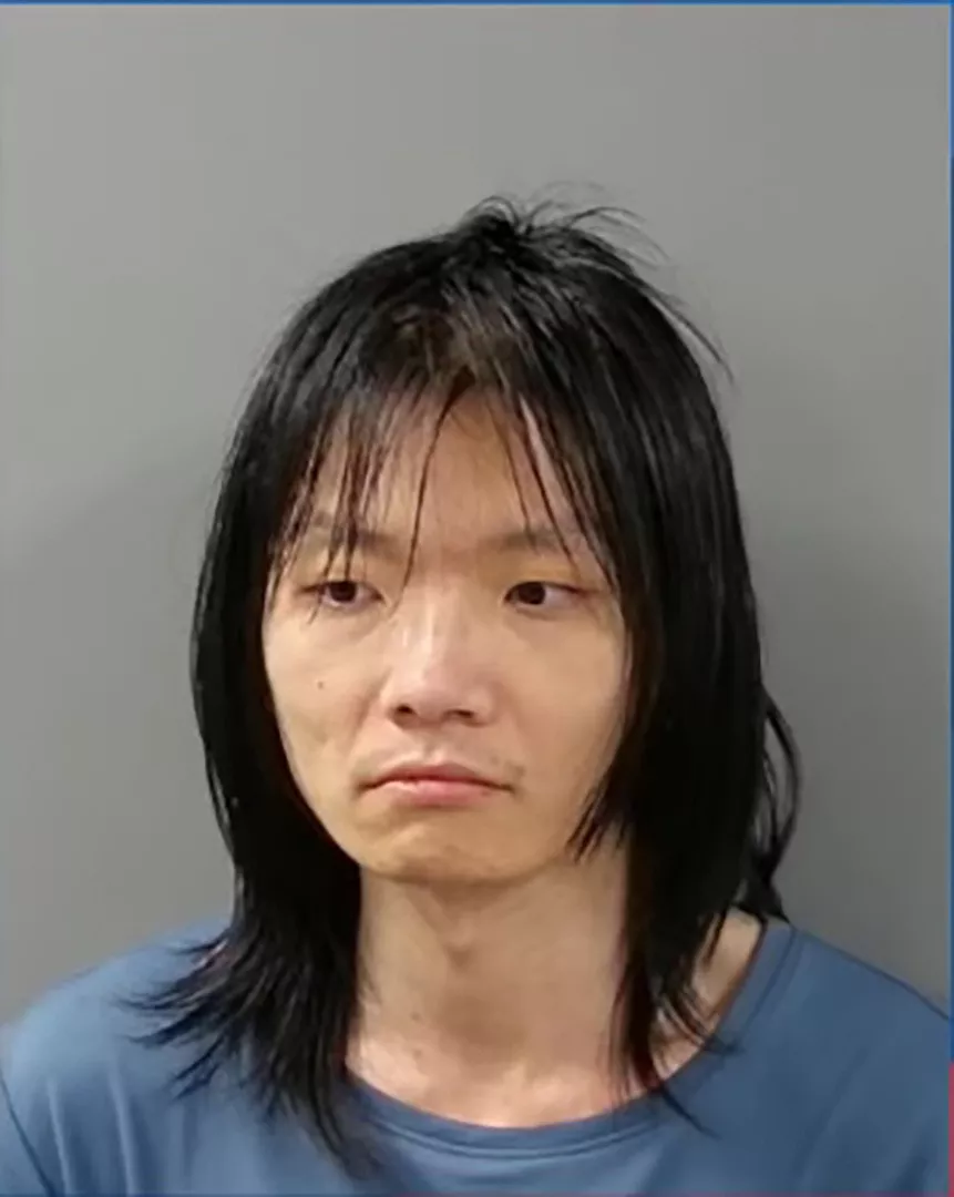 华裔男涉闯密歇根州立大学制冰毒 当场被捕