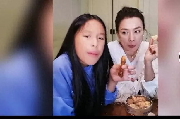 曾骂最丑星二代！张庭16岁女儿逆袭超模脸