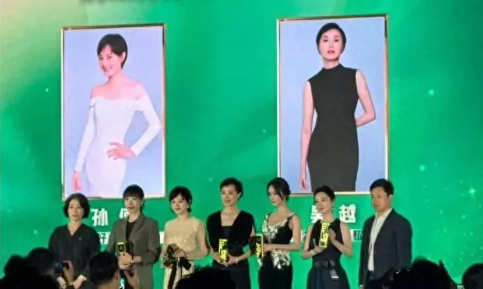 白玉兰生图:杨紫肩膀太壮了,杨幂一副哭丧脸