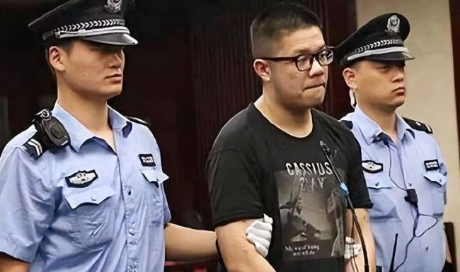 一年败光3亿,还包养9个情妇的富二代,下场如何 一年败光3亿,还包养9个情妇的富二代,下场如何