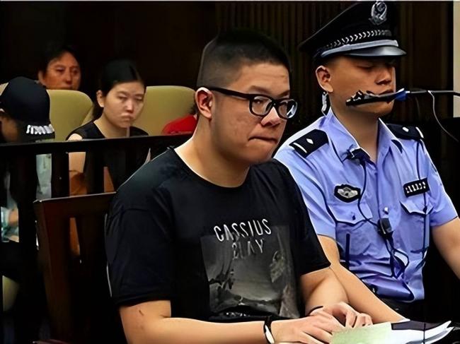 一年败光3亿,还包养9个情妇的富二代,下场如何 一年败光3亿,还包养9个情妇的富二代,下场如何