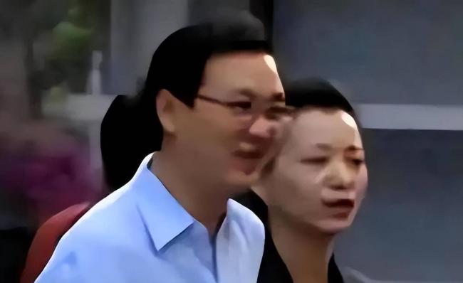 她是密春雷前妻,独居崇明岛养龙凤胎 她是密春雷前妻,独居崇明岛养龙凤胎