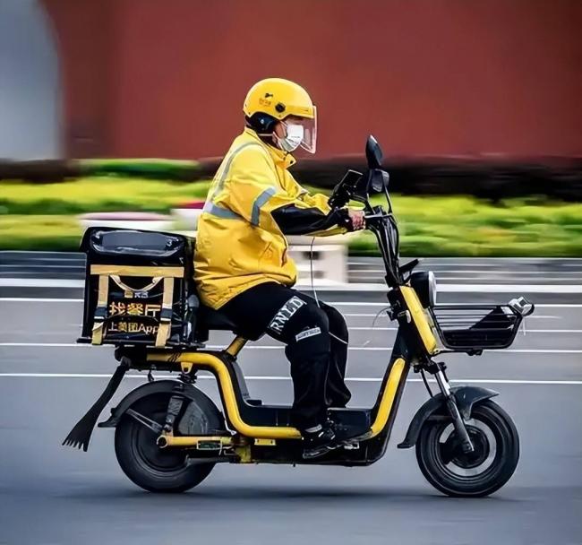 月薪上万没人来?中国三大行业陷入“用工荒” 月薪上万没人来?中国三大行业陷入“用工荒”