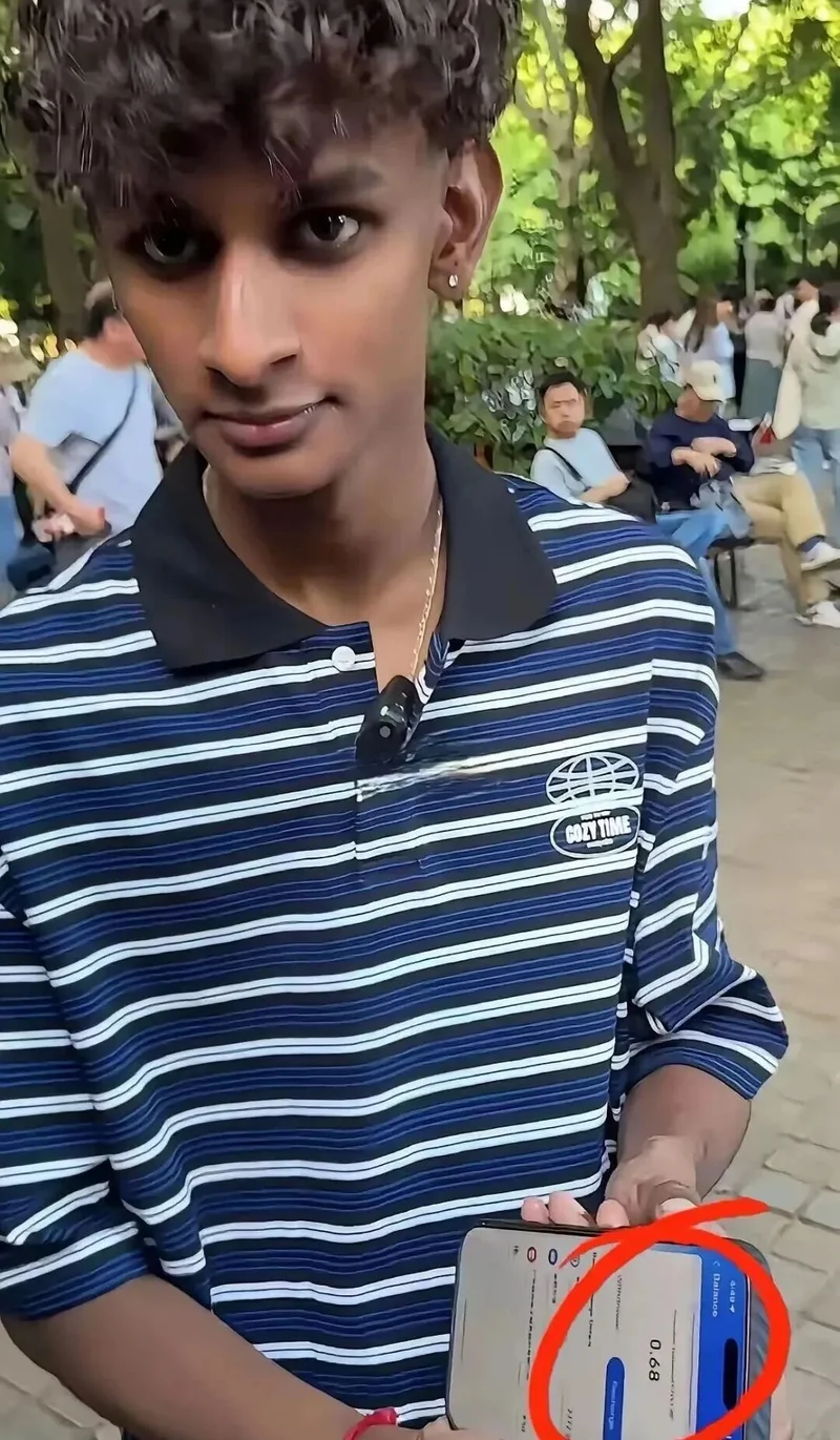 印小伙上海相亲角炫富自称高种姓 遭霸气回怼 印小伙上海相亲角炫富自称高种姓 遭霸气回怼
