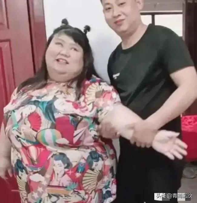 被丈夫喂到330斤 睡塌两张床的校花 7年后怎样了 被丈夫喂到330斤 睡塌两张床的校花 7年后怎样了