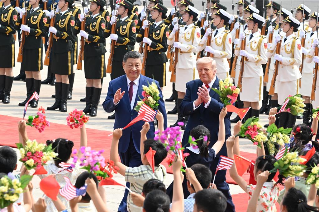 川普宣布國宴款待習近平！陸方罕見組大型企業家團隨訪，釋經貿善意但關稅難題未解。（新華社資料照片）